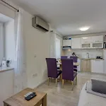 Zea Apartman